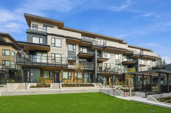 110 954 Lytton Street, North Vancouver