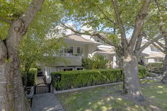 7 249 East 4th Street, North Vancouver