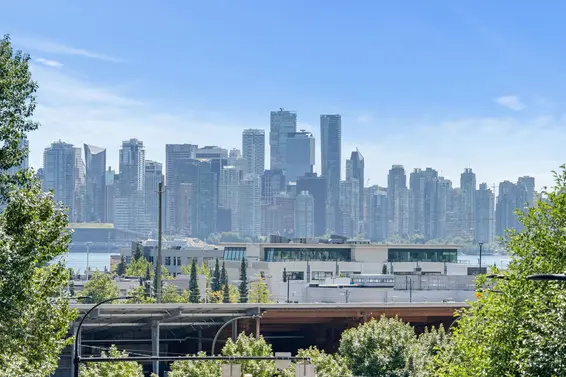 412 719 West 3rd Street, North Vancouver