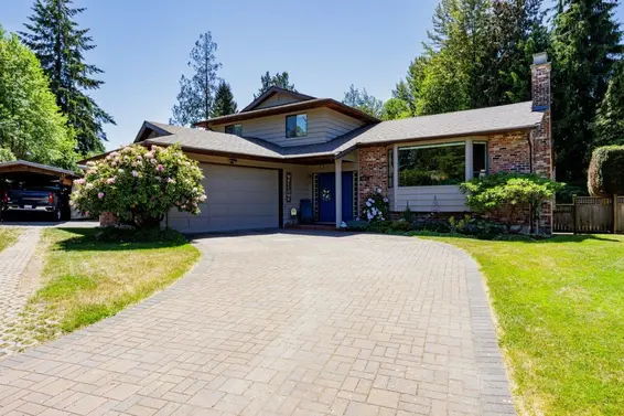 2401 Weymouth Place, North Vancouver