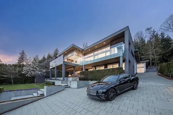 3305 Westmount Road, West Vancouver