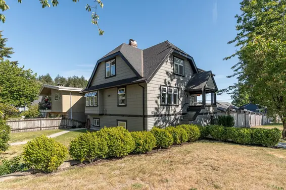 2352 St. Andrews Avenue, North Vancouver