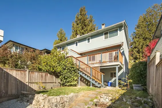 355 East 4th Street, North Vancouver