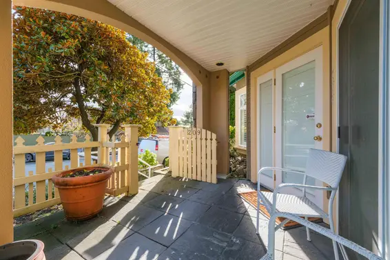 209 288 East 6th Street, North Vancouver For Sale - image 37