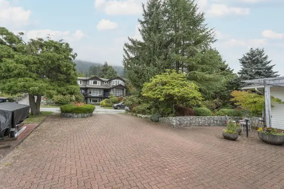 471 Genoa Crescent, North Vancouver For Sale - image 38