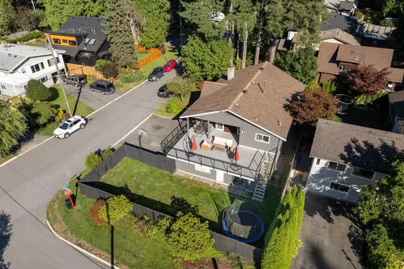 3682 Mcewen Avenue, North Vancouver For Sale - image 3