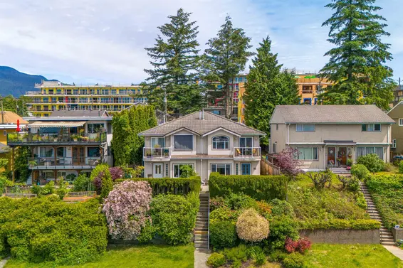 422 East 2Nd Street, North Vancouver For Sale - image 37