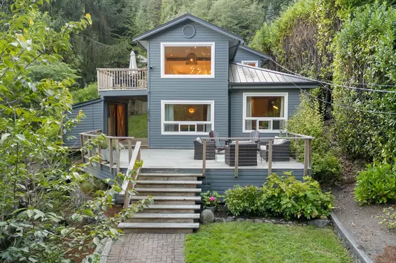 2575 Caledonia Avenue, North Vancouver