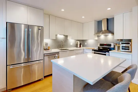 304 1528 Bowser Avenue, North Vancouver