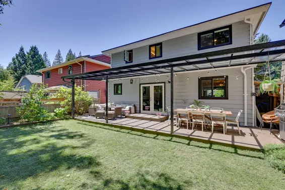 1460 Hamber Court, North Vancouver
