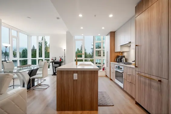 303 2375 Emery Court, North Vancouver