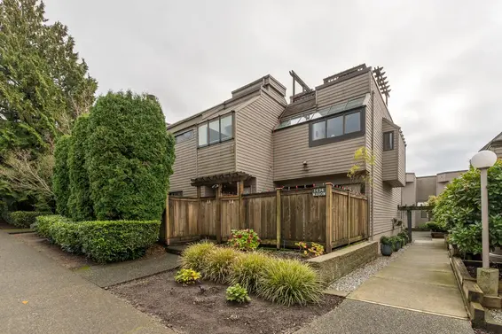 13 1434 Mahon Avenue, North Vancouver For Sale - image 37