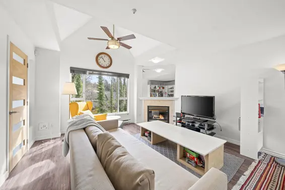 304 1550 Fell Avenue, North Vancouver