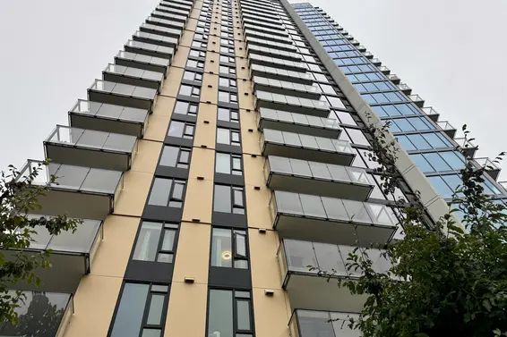 1408 1401 Hunter Street, North Vancouver