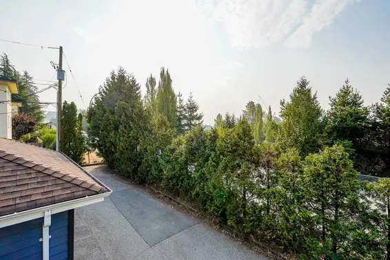 2504 Western Avenue, North Vancouver For Sale - image 38