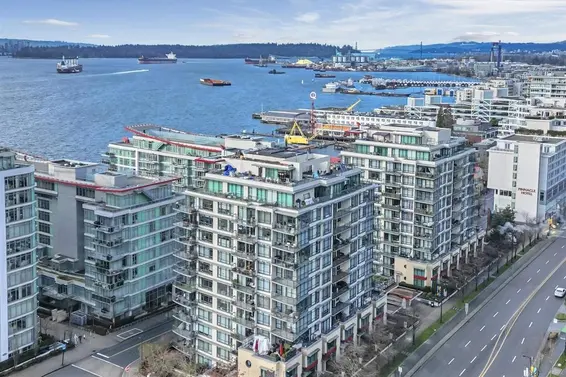 901 172 Victory Ship Way, North Vancouver