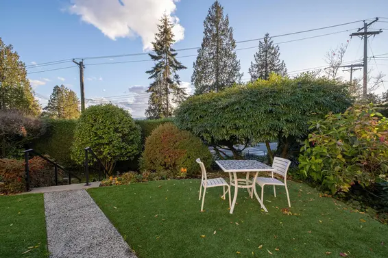 3260 Travers Avenue, West Vancouver For Sale - image 6