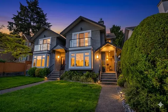 308 East 6th Street, North Vancouver