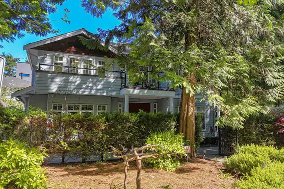 786 West 17th Street, North Vancouver