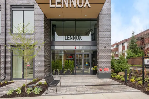 414 110 East 17th Street, North Vancouver