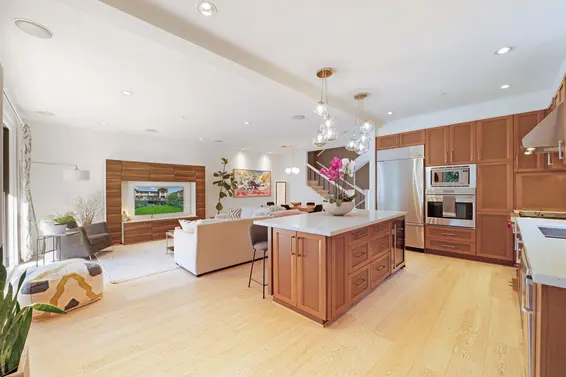 20 555 Raven Woods Drive, North Vancouver