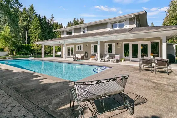 320 Moyne Drive, West Vancouver