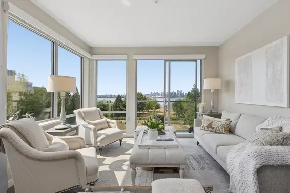 324 255 West 1st Street, North Vancouver