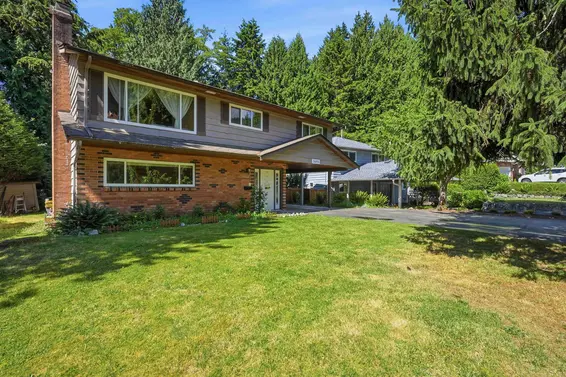 3693 Regent Avenue, North Vancouver