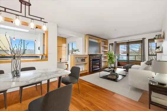 306 223 Mountain Highway, North Vancouver