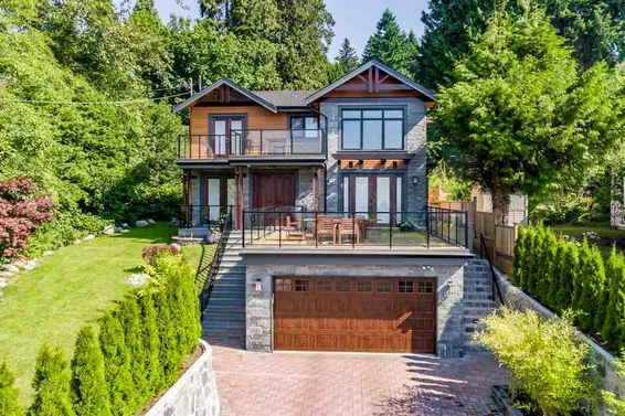 2479 Ottawa Avenue, West Vancouver For Sale - image 3