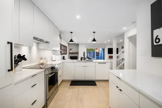 4663 Hoskins Road, North Vancouver