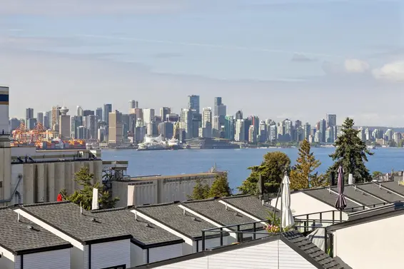 303 707 East 3 Street, North Vancouver