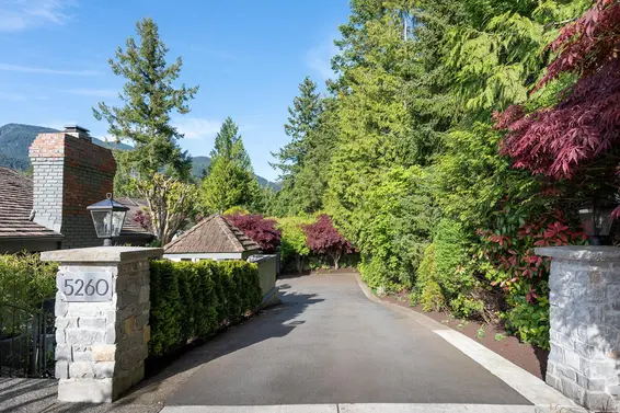 5260 Timberfeild Lane, West Vancouver