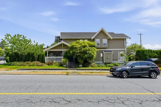 2048 St. Georges Avenue, North Vancouver