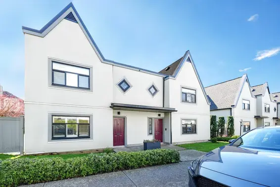 38 889 Tobruck Avenue, North Vancouver