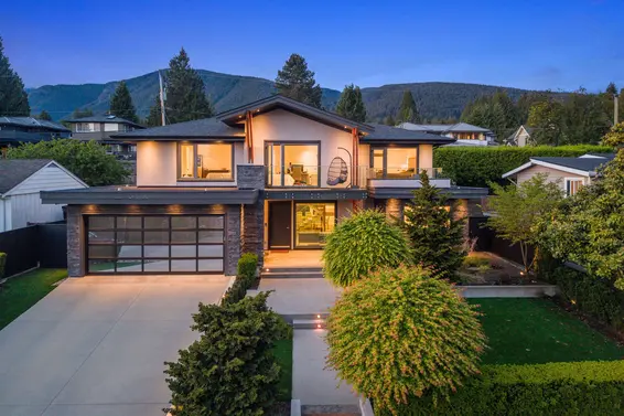 920 Melbourne Avenue, North Vancouver