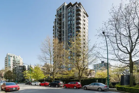 1002 151 West 2nd Street, North Vancouver