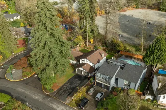 2576 Byron Road, North Vancouver For Sale - image 34