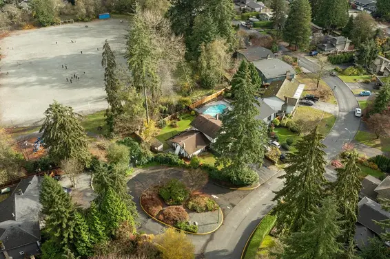 2576 Byron Road, North Vancouver For Sale - image 36