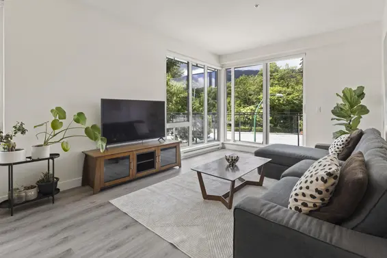 303 1327 Draycott Road, North Vancouver