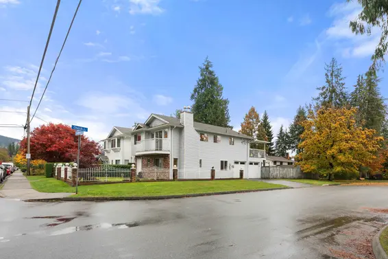 1403 Frederick Road, North Vancouver For Sale - image 2