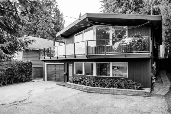 Sold // 3201 Connaught Avenue