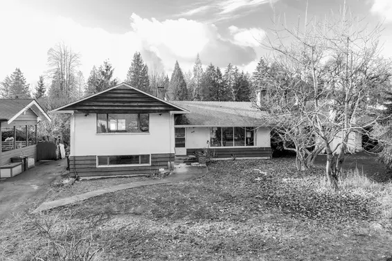 Sold // 3496 Wellington Crescent