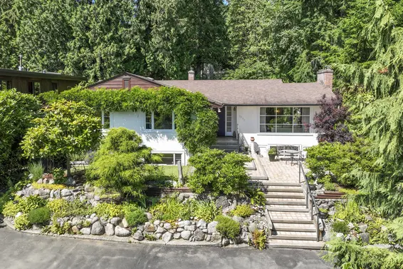 Just Listed // 1380 Doran Road